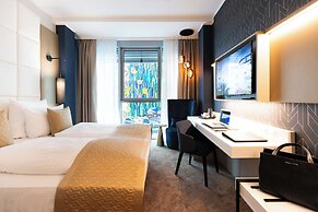 Best Western Premier Royal Blue