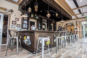 Cozy 3Bd W/ Free Waterpark @ Enclaves At Festival 713