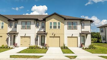 Cozy 3Bd W/ Free Waterpark @ Enclaves At Festival 713