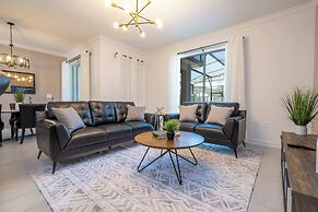 Spacious 4Bd W/ Pool & Close To Disney @ Storey Lake 2560