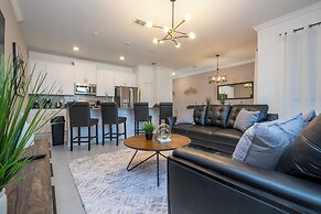 Spacious 4Bd W/ Pool & Close To Disney @ Storey Lake 2560