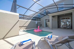 Spacious 4Bd W/ Pool & Close To Disney @ Storey Lake 2560