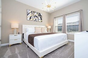 Spacious 4Bd W/ Pool & Close To Disney @ Storey Lake 2560