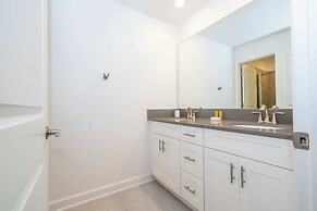 Spacious 4Bd W/ Pool & Close To Disney @ Storey Lake 2560