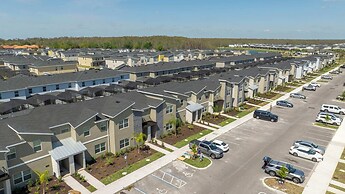 Spacious 4Bd W/ Pool & Close To Disney @ Storey Lake 2560