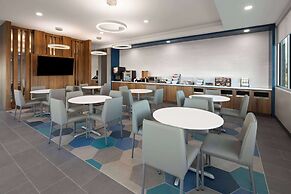 Microtel Inn & Suites by Wyndham Olive Branch