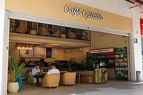 Apartasuites Cerritos Mall