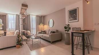 Apartasuites Cerritos Mall