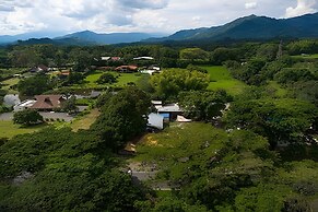 Apartasuites Cerritos Mall