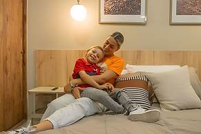 Apartasuites Cerritos Mall