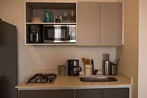 Apartasuites Cerritos Mall