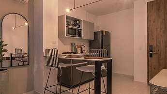 Apartasuites Cerritos Mall