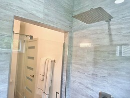 The Josephine Villa by Luxe PGH