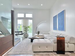 The Josephine Villa by Luxe PGH