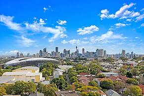 Centennial Park Light Filled Modern Studio