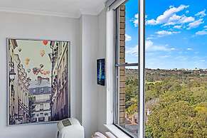 Centennial Park Light Filled Modern Studio