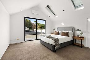 Relaxed Beachside Townhouse