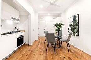 Comfy Darlinghurst Retreat