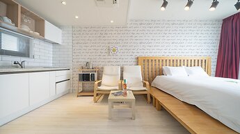Goseong Littlesquare Oceanview Pension