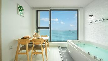 Goseong Littlesquare Oceanview Pension