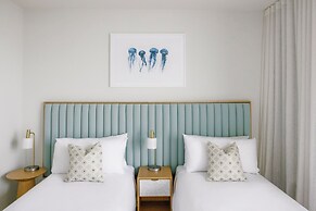 Kirra Point Holiday Apartments