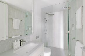 Kirra Point Holiday Apartments