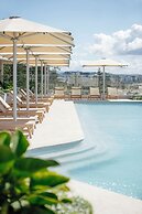 Kirra Point Holiday Apartments