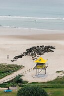 Kirra Point Holiday Apartments