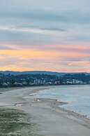 Kirra Point Holiday Apartments