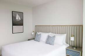 Kirra Point Holiday Apartments