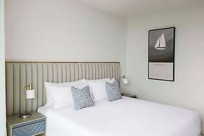 Kirra Point Holiday Apartments
