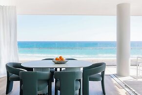 Kirra Point Holiday Apartments