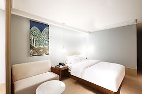 Browndot Airport New Town