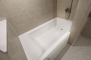 Browndot Airport New Town