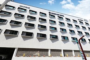 Browndot Airport New Town