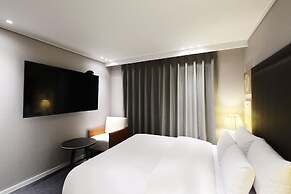 Browndot Airport New Town