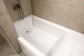 Browndot Airport New Town