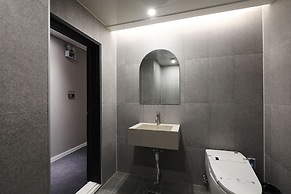 Browndot Airport New Town