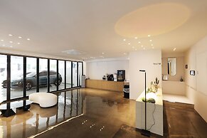 Browndot Airport New Town