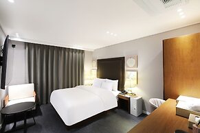 Browndot Airport New Town