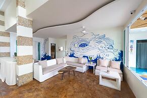 The Rock Samui Poshtel Lamai Beach