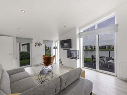 House With Sauna at a Holiday Park in Zeeland