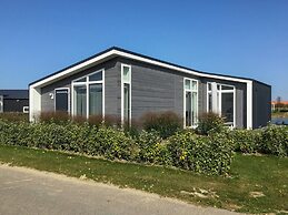 House With Sauna at a Holiday Park in Zeeland