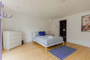 Platform Avenues 5 Bed House