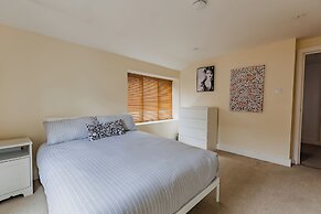 Platform Avenues 5 Bed House