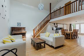 Platform Avenues 5 Bed House