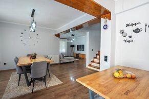 Villa Asli Marmaris (Family only)