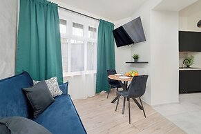 Płocka Apartment Łódź by Renters