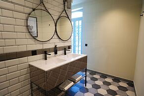 Seven Town House Boutique Hotel