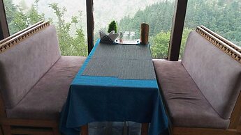 Apple Orchard Resort